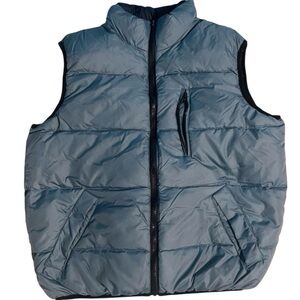 Moose Creek Men's  Blue Puffer reversible Vest size 7
Worn in Great Condition